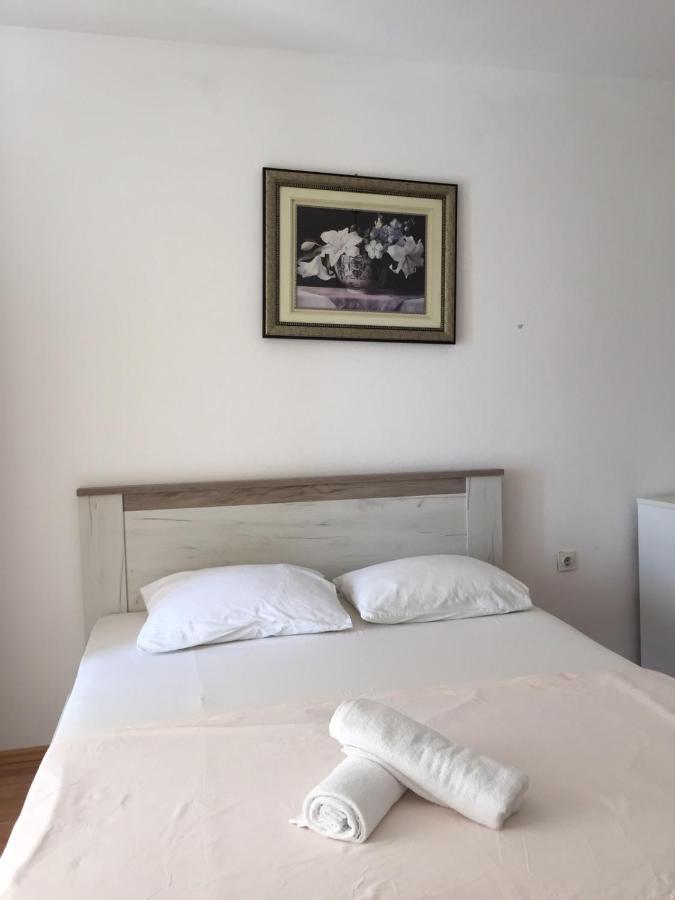 Em Apartments Улцинь Экстерьер фото