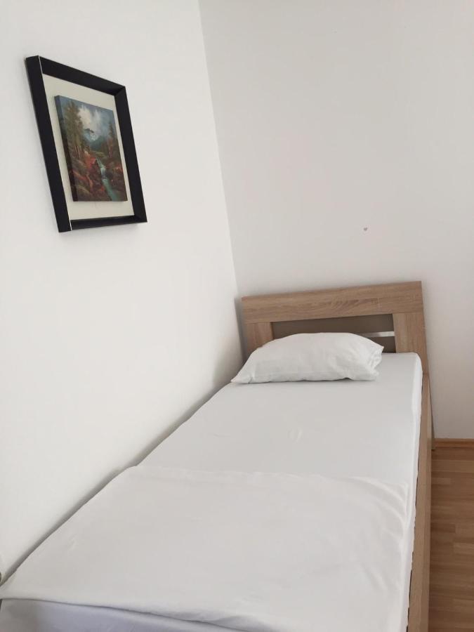Em Apartments Улцинь Экстерьер фото