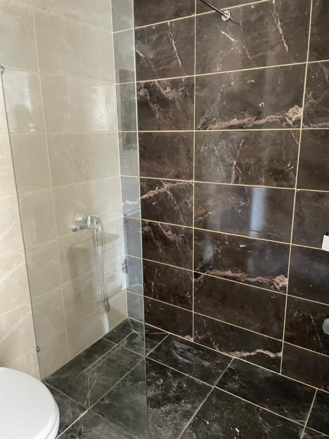 Em Apartments Улцинь Экстерьер фото