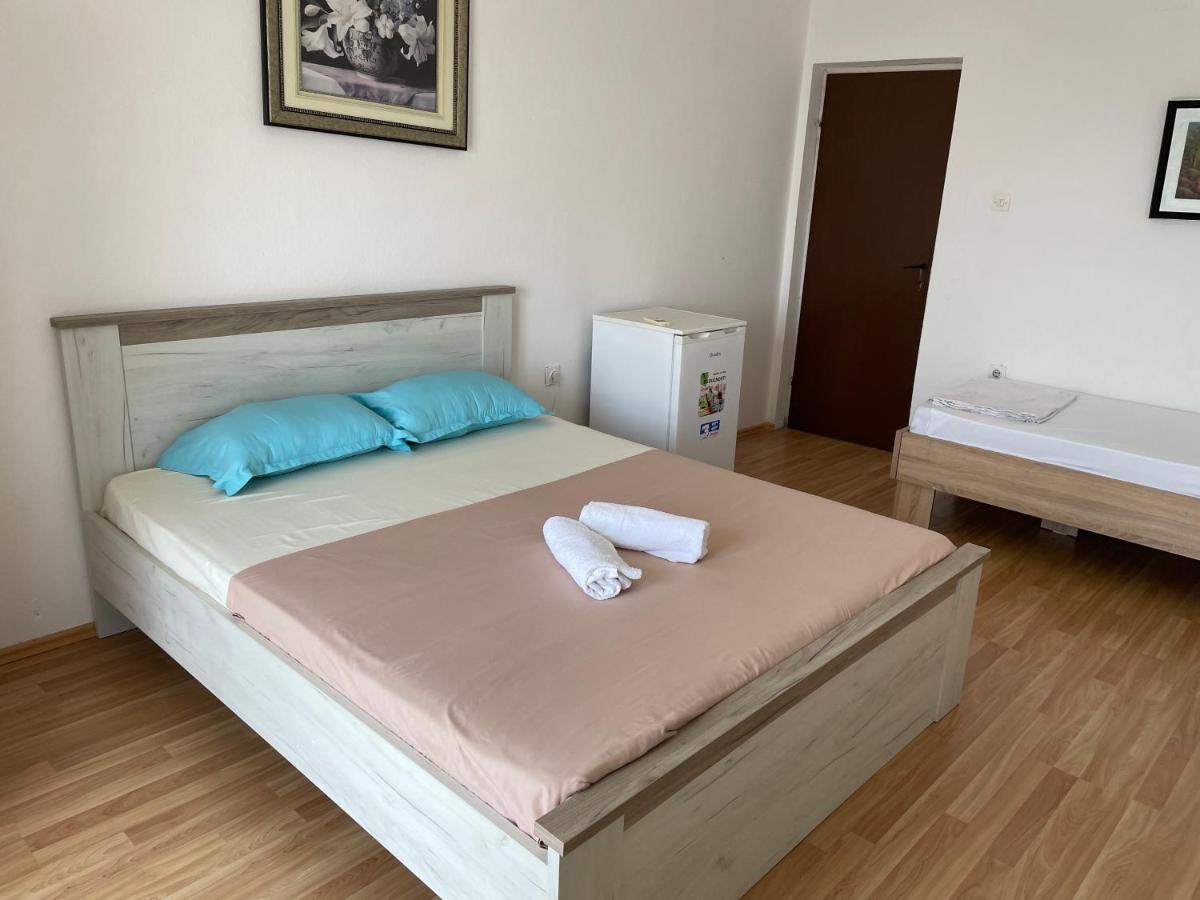 Em Apartments Улцинь Экстерьер фото