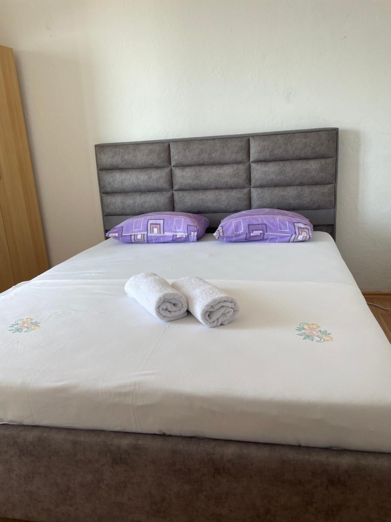 Em Apartments Улцинь Экстерьер фото