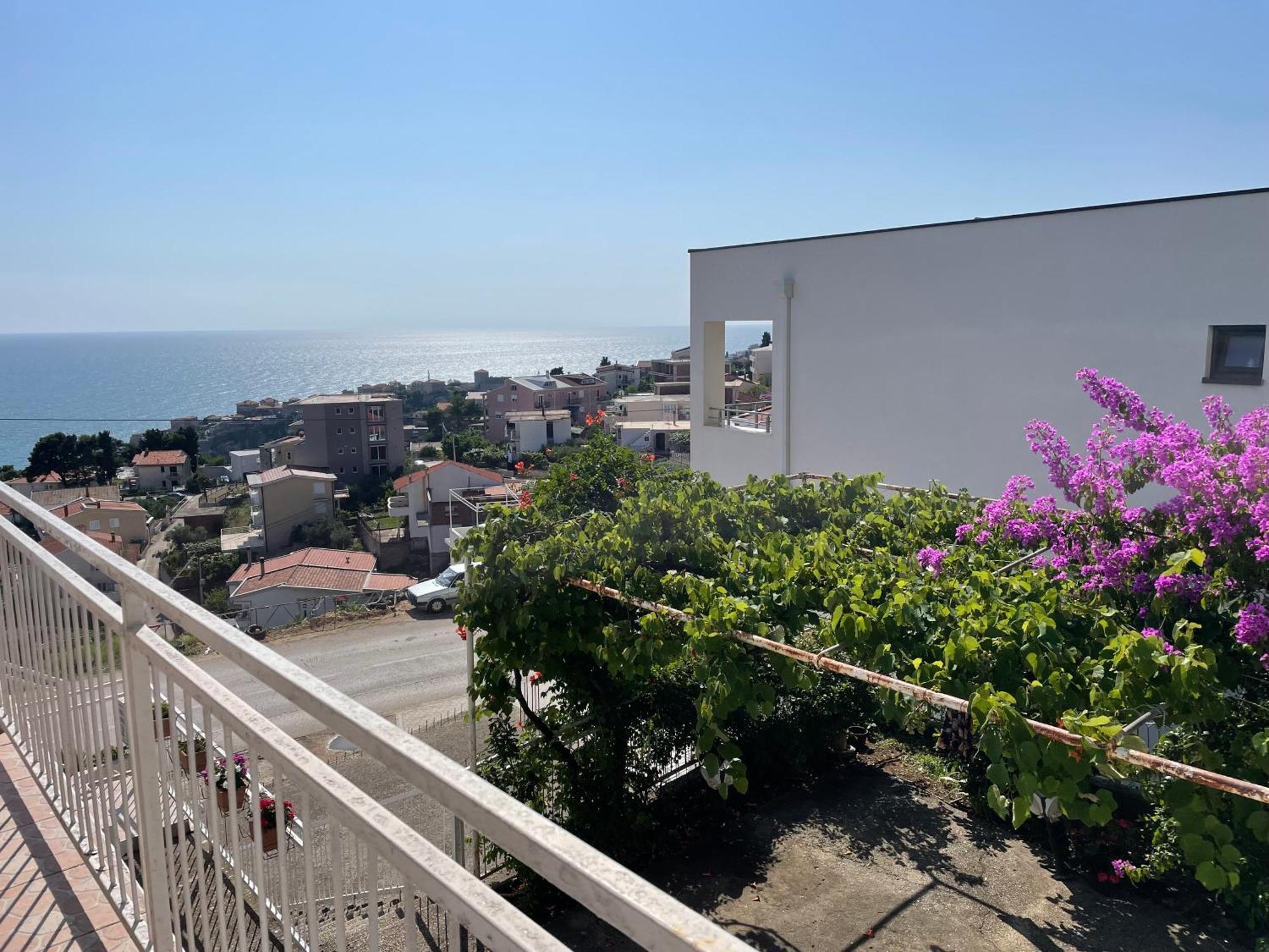 Em Apartments Улцинь Экстерьер фото